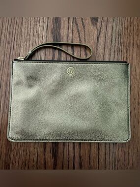 Lululemon Metallic Wristlet Clutch - Gold
